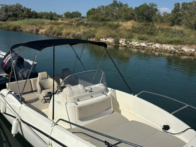 Location Bateau à moteur Quicksilver avec permis
