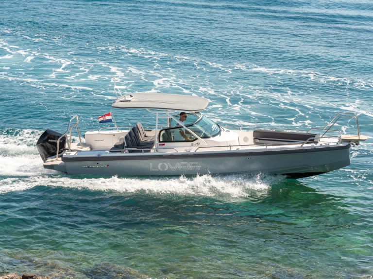 Location Bateau à moteur Axopar avec permis