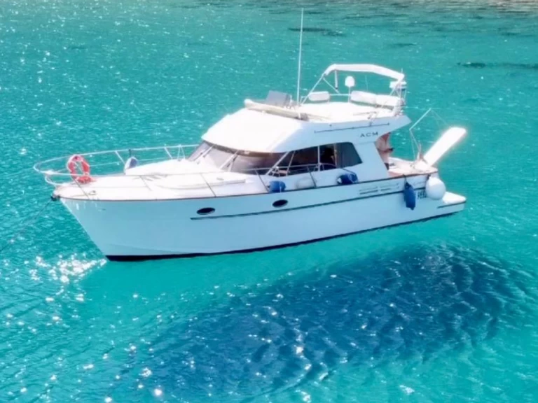 Location Bateau à moteur ACM avec permis