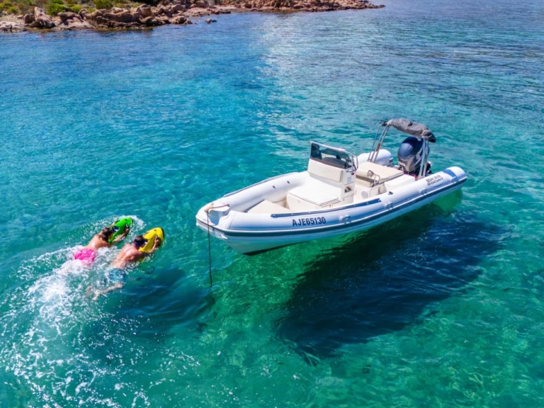 Location Semi-rigide Joker Boat avec permis