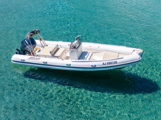 Louer Semi-rigide avec ou sans skipper Joker Boat à Porto-Vecchio