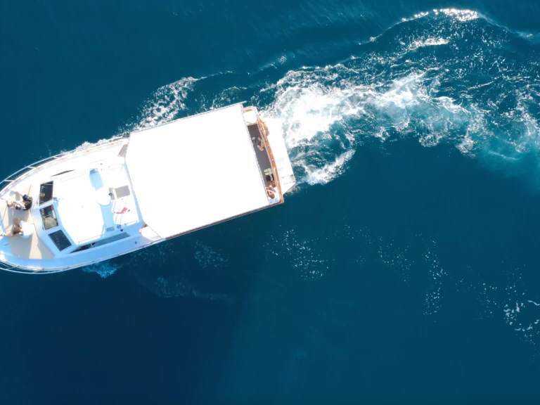 Location bateau Funtana-Fontane pas cher Andromeda