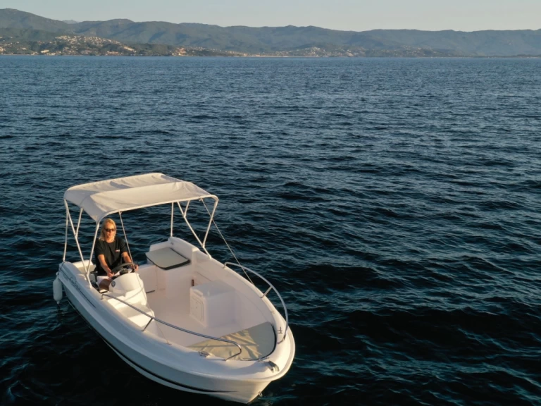 Location à Ajaccio - B2 Marine CAP FERRET 472 SUNDECK sur SamBoat