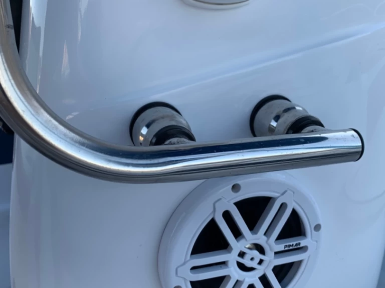 Bateau à moteur à louer à Bisceglie au meilleur prix