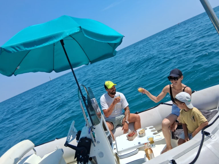 Location Semi-rigide à Palavas-les-Flots - Bombard Explorer 500 SB