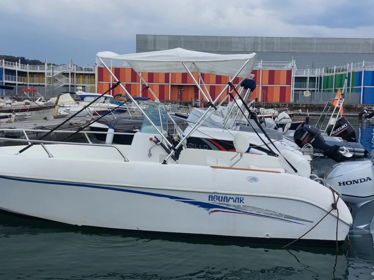 Location bateau La Spezia pas cher Schizzo 520