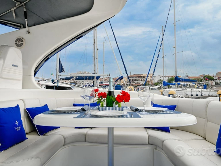 Sealine Sealine S 41 a louer à Puntone