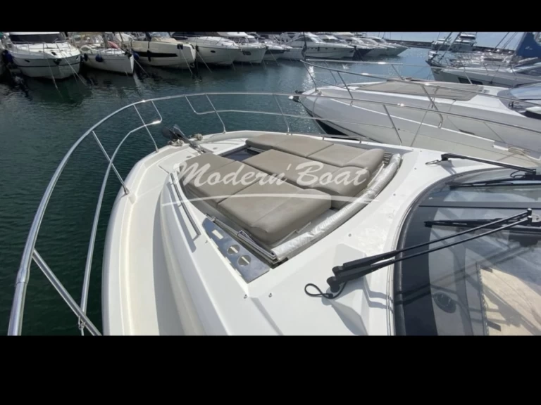 Yacht à louer à Mandelieu-la-Napoule au meilleur prix