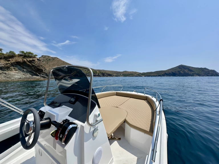 Louez un Barqa Q20 à Roses