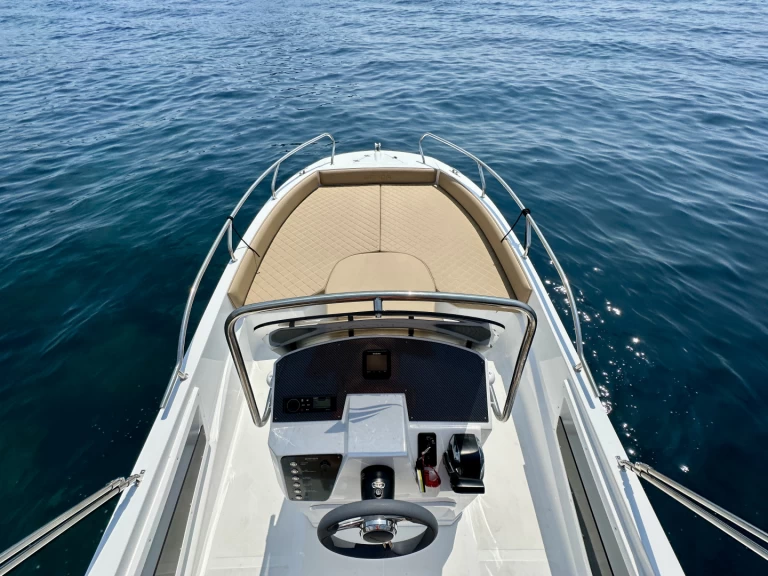 Location bateau Roses pas cher Q20