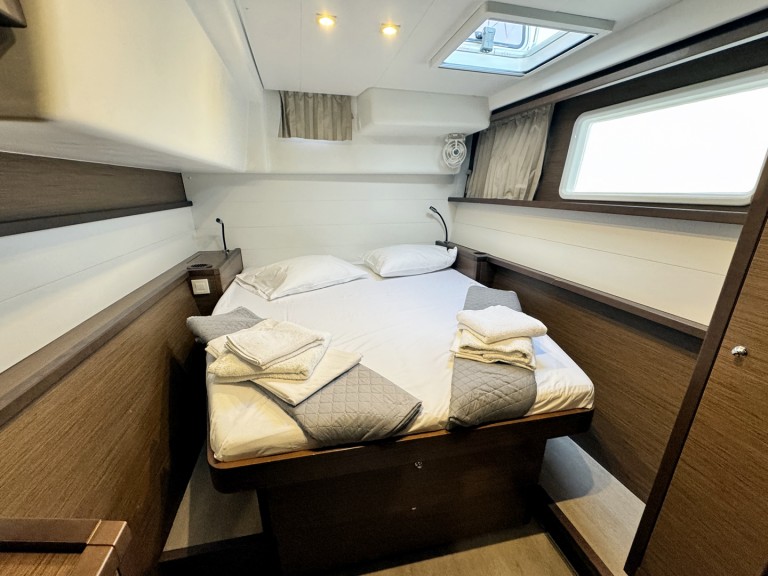 Location à Nikiána - Lagoon Lagoon 450 Sport Top sur SamBoat