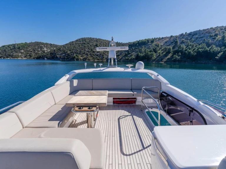 Location Yacht à Antibes - Princess F55