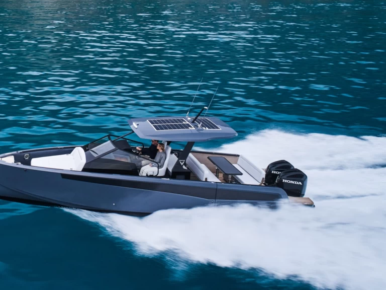 Louer Bateau à moteur avec ou sans skipper VIRTUE YACHTS à Palamós