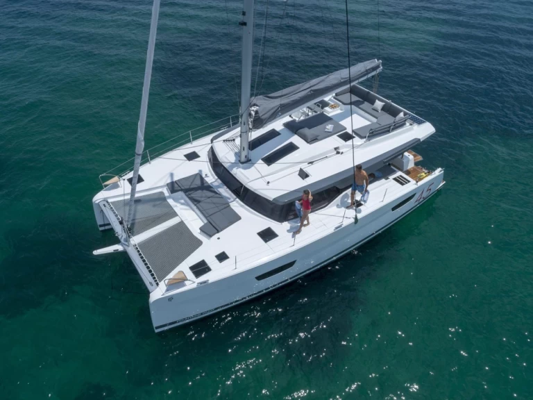 Location Catamaran Fountaine Pajot avec permis