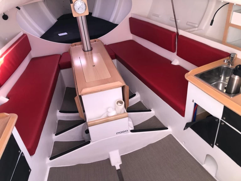 Location à Loctudy - Pogo Structures Pogo 8.50 sur SamBoat