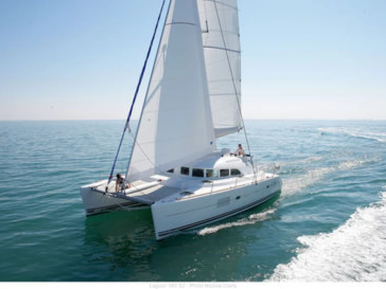 Location bateau Lagoon Lagoon 38 à Bonifacio sur Samboat