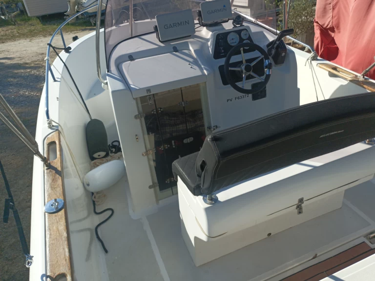 Location Bateau à moteur à Saint-Denis-d'Oléron - Selection-Boats Aston 21