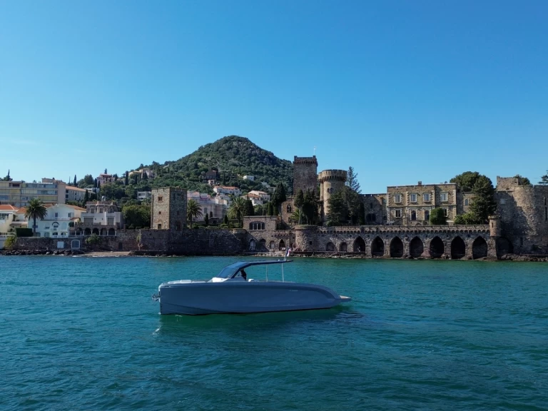 Rand Escape 30 a louer à Mandelieu-la-Napoule