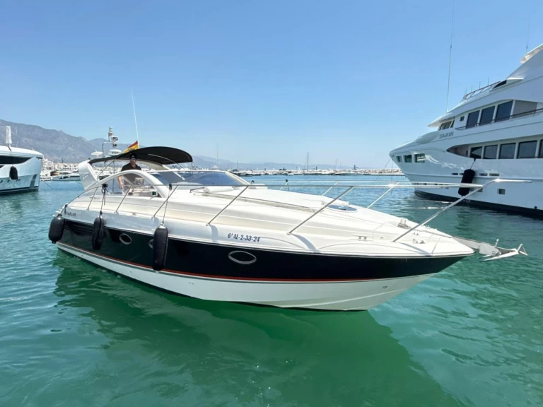 Location bateau Fairline Targa 37 à Marbella sur Samboat
