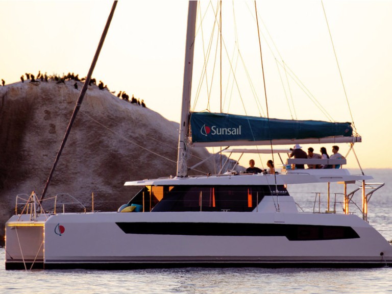 Louer Catamaran avec ou sans skipper Leopard à Raiatea