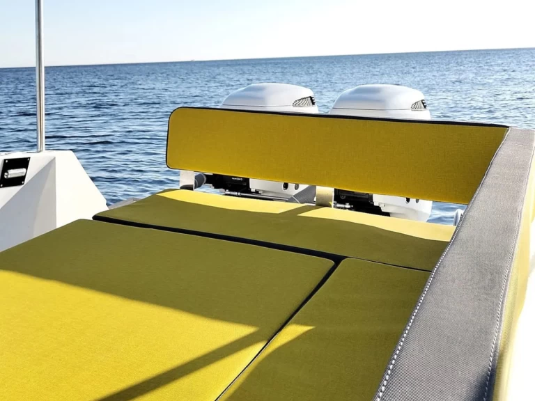 Bateau à moteur à louer à Trapani au meilleur prix