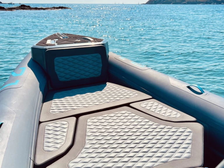 Location Semi-rigide Highfield avec permis