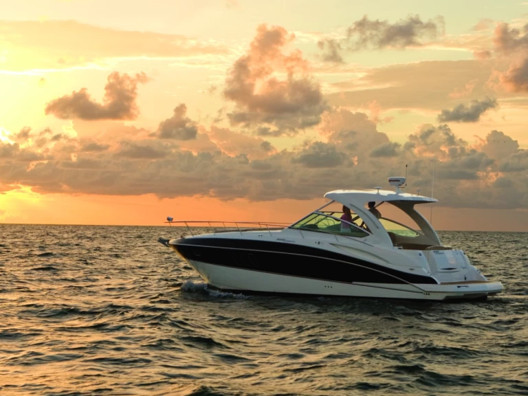 Location à Hyères - Cruisers CRUISER YACHT 360 EXPRESS sur SamBoat