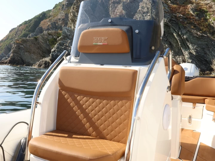 Location bateau Bsc Bsc 67 élégance à Hyères sur Samboat