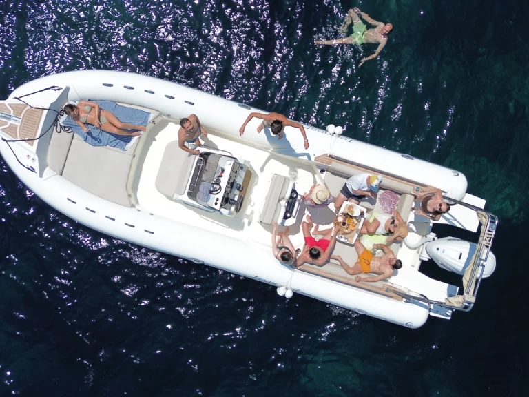 Location Semi-rigide Capelli avec permis