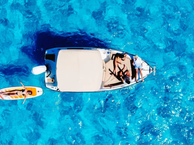 Location à Ciutadella de Menorca - Polyester Yacht Open 550 sur SamBoat