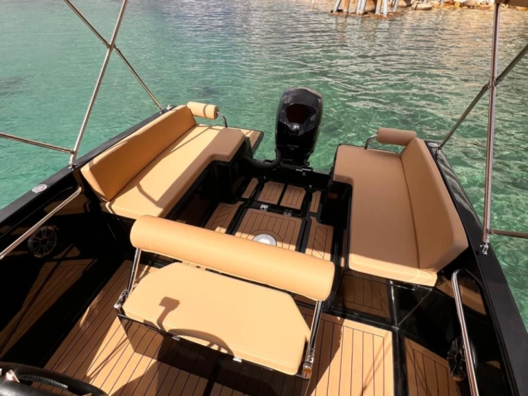 Location bateau Santa Eulària des Riu pas cher Nuva M6