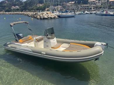 Noleggio Gommone Capelli con patente nautica