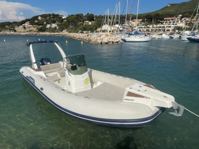 Noleggio Gommone a La Madrague – Capelli Tempest 770