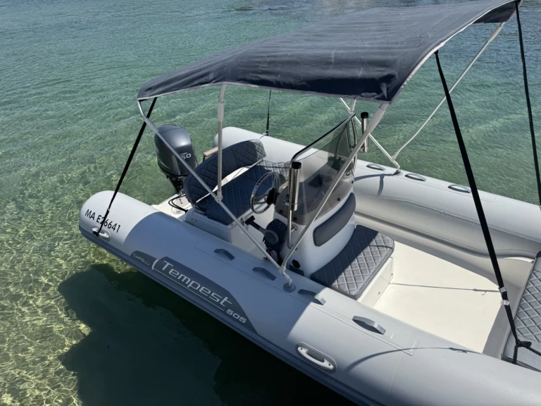 Location bateau La Madrague pas cher Tempest 505 Easy