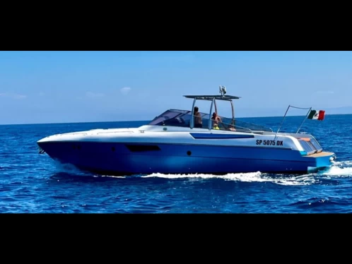 Location bateau Luxury Yacht  Ego 43 à Stintino sur Samboat