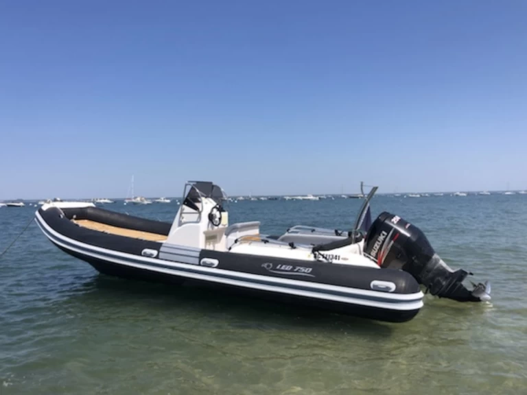 Louez un Nautica Led 750GS-XL à Cap Ferret