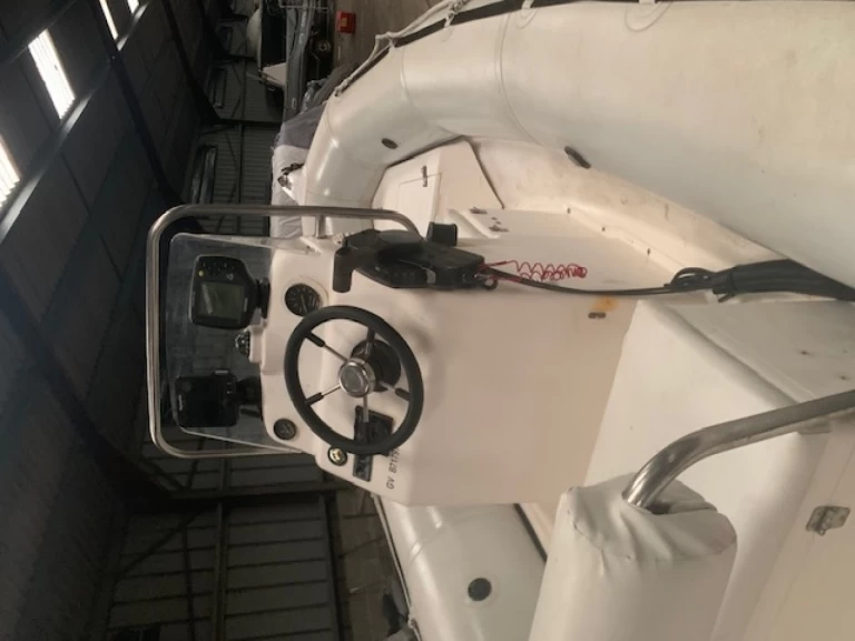 Location bateau Zodiac 530 FB à Bénodet sur Samboat