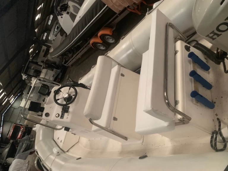 Louer Semi-rigide avec ou sans skipper Zodiac à Bénodet