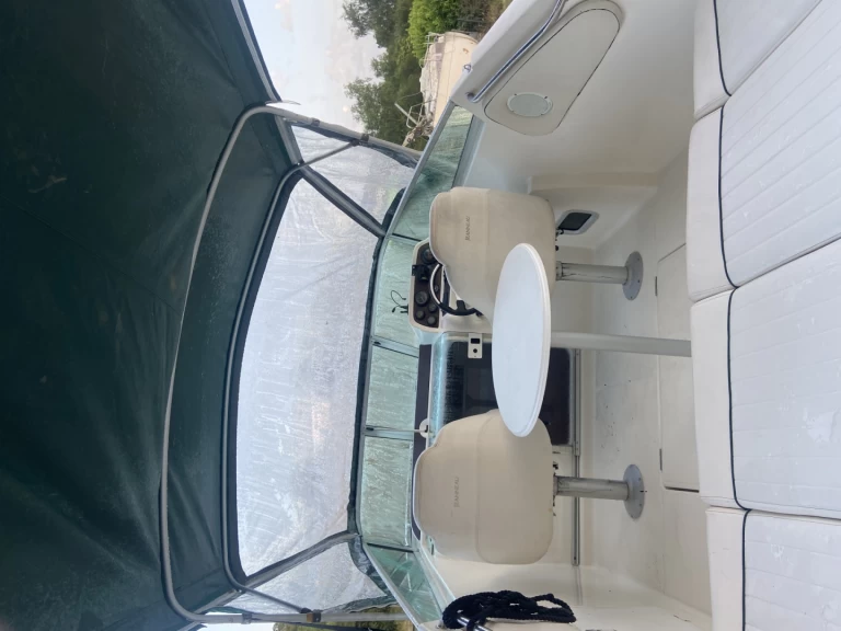 Jeanneau Leader 705 a louer à Bénodet