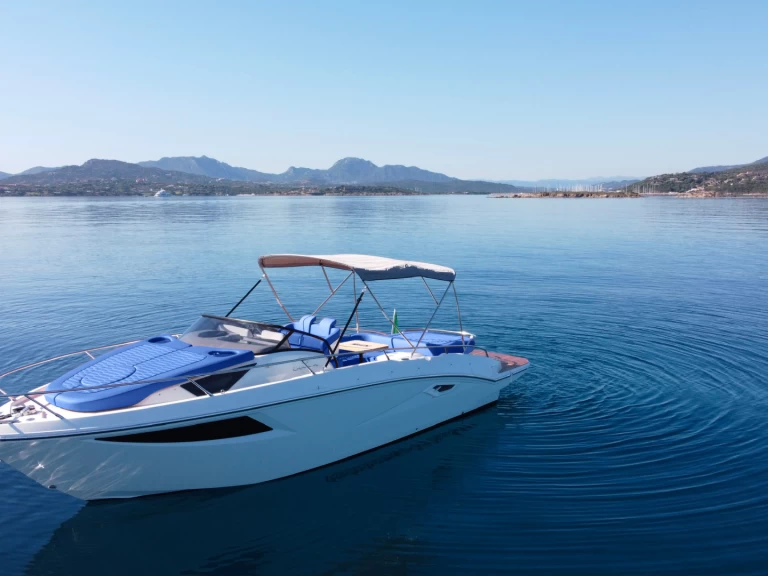 Location Bateau à moteur Cranchi avec permis