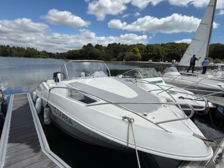 Bateau à moteur à louer à Bénodet au meilleur prix