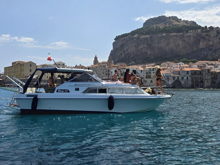 Location Bateau à moteur Windy avec permis