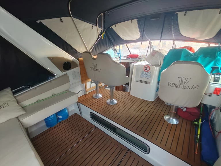 Louer Bateau à moteur avec ou sans skipper Wellcraft à Italie
