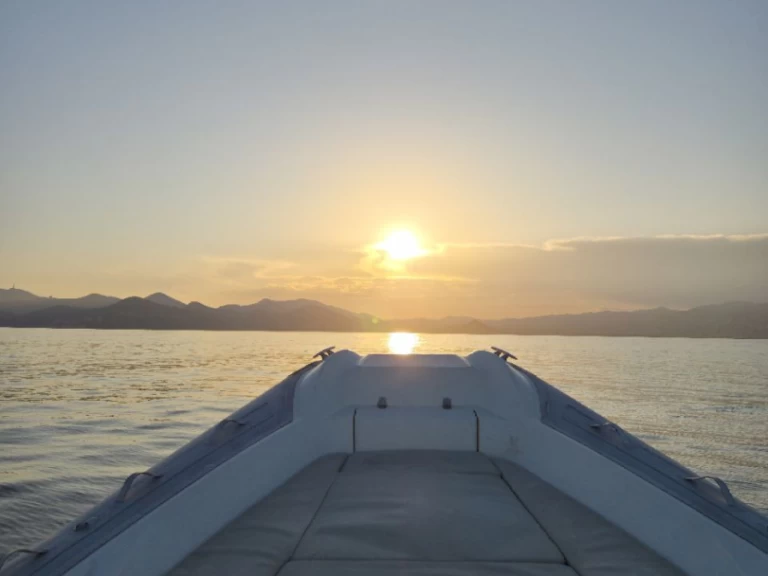 Louez un Marco E-Motion 29’ à Mandelieu-la-Napoule