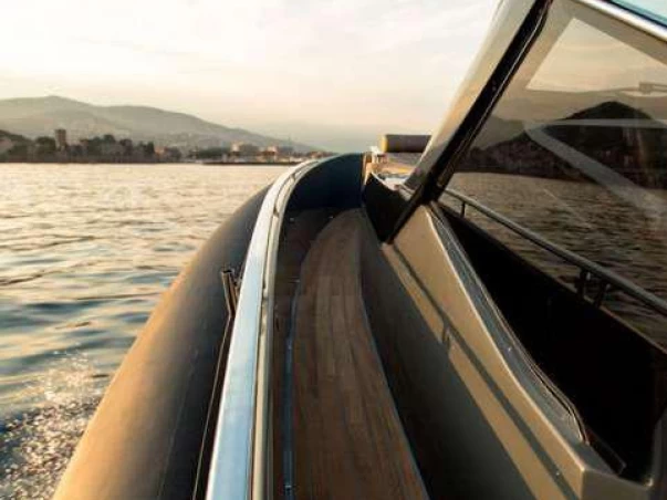 Sacs REBEL 47 a louer à Cannes