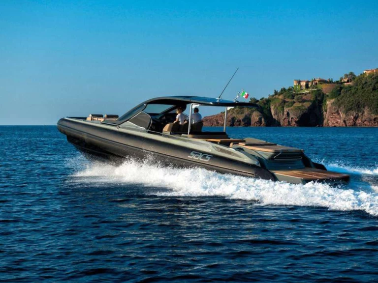 Location à Cannes - Sacs REBEL 47 sur SamBoat