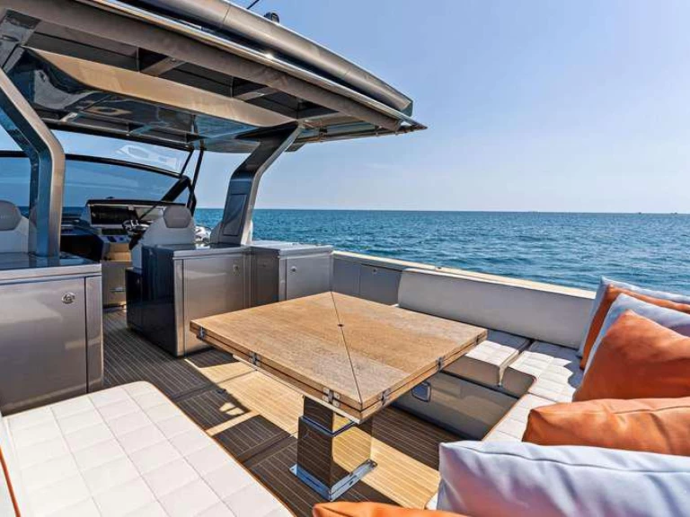 Bateau à moteur à louer à Cannes au meilleur prix