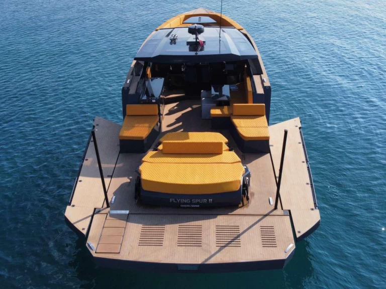 Louez un OKEAN 55 à Cannes