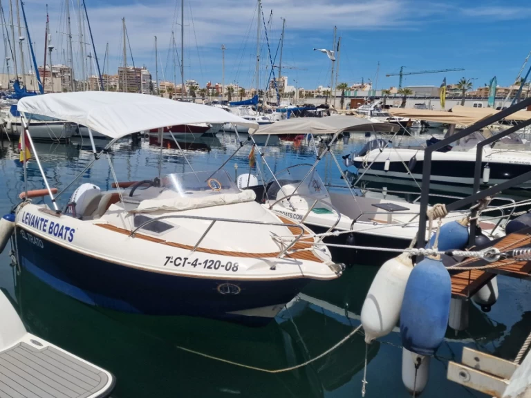 Location bateau Quicksilver 470 Cruiser à Torrevieja sur Samboat