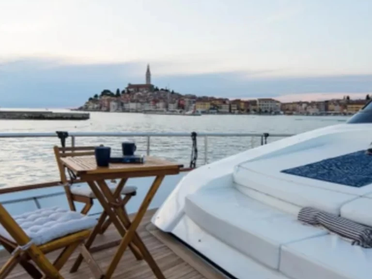 Louer Yacht avec ou sans skipper Sun Lorenzo à Golfe-Juan